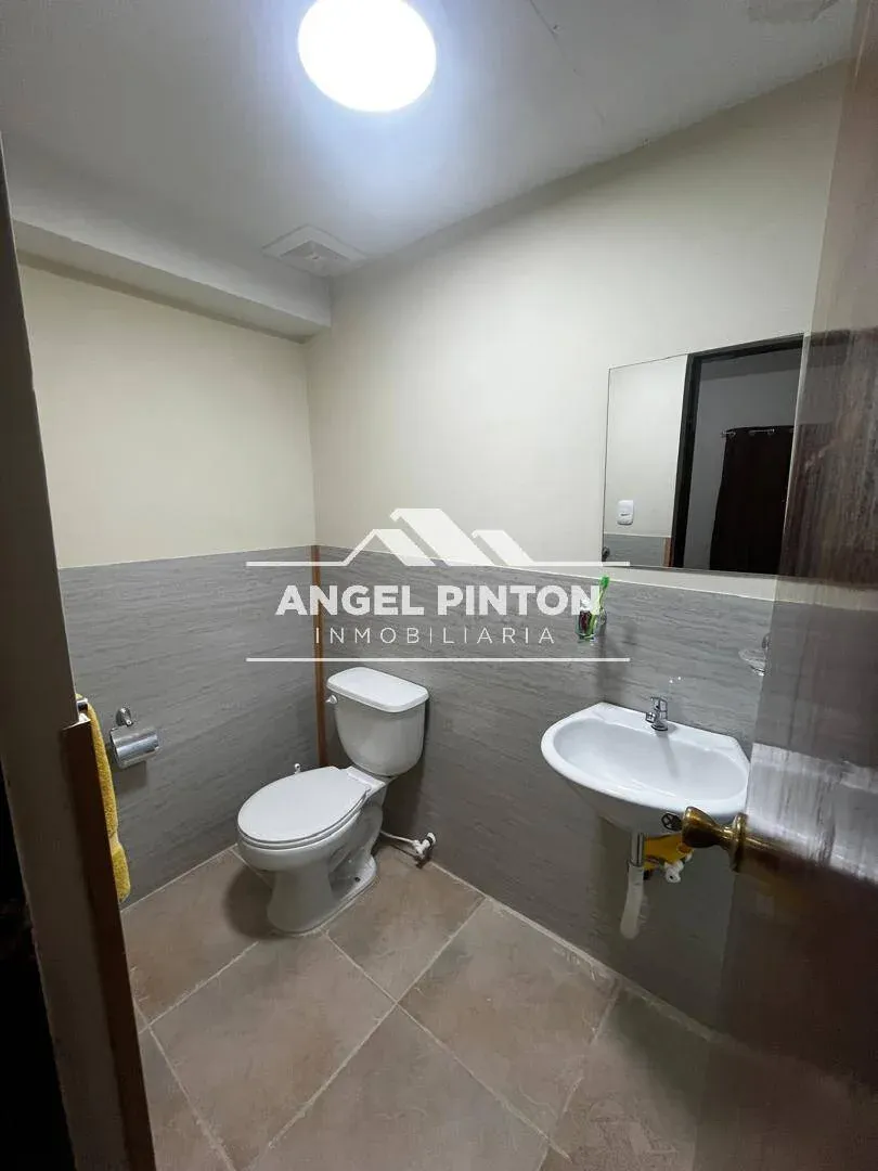 ANEXO ALQUILER. AV 9B MARACAIBO VENEZUELA API 97898 - 5