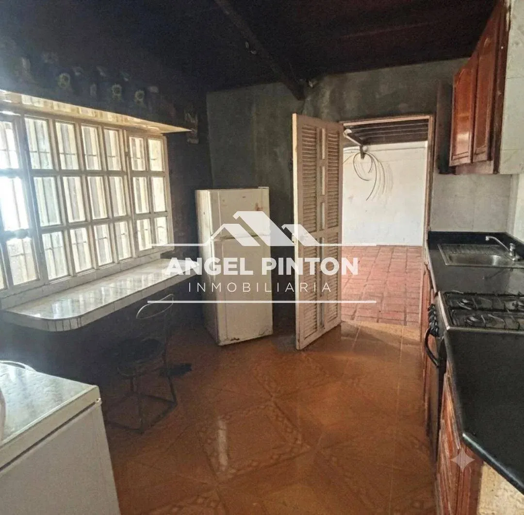CASA VENTA ALTOS DEL SOL AMADO MARACAIBO VENEZUELA API9893 - 3