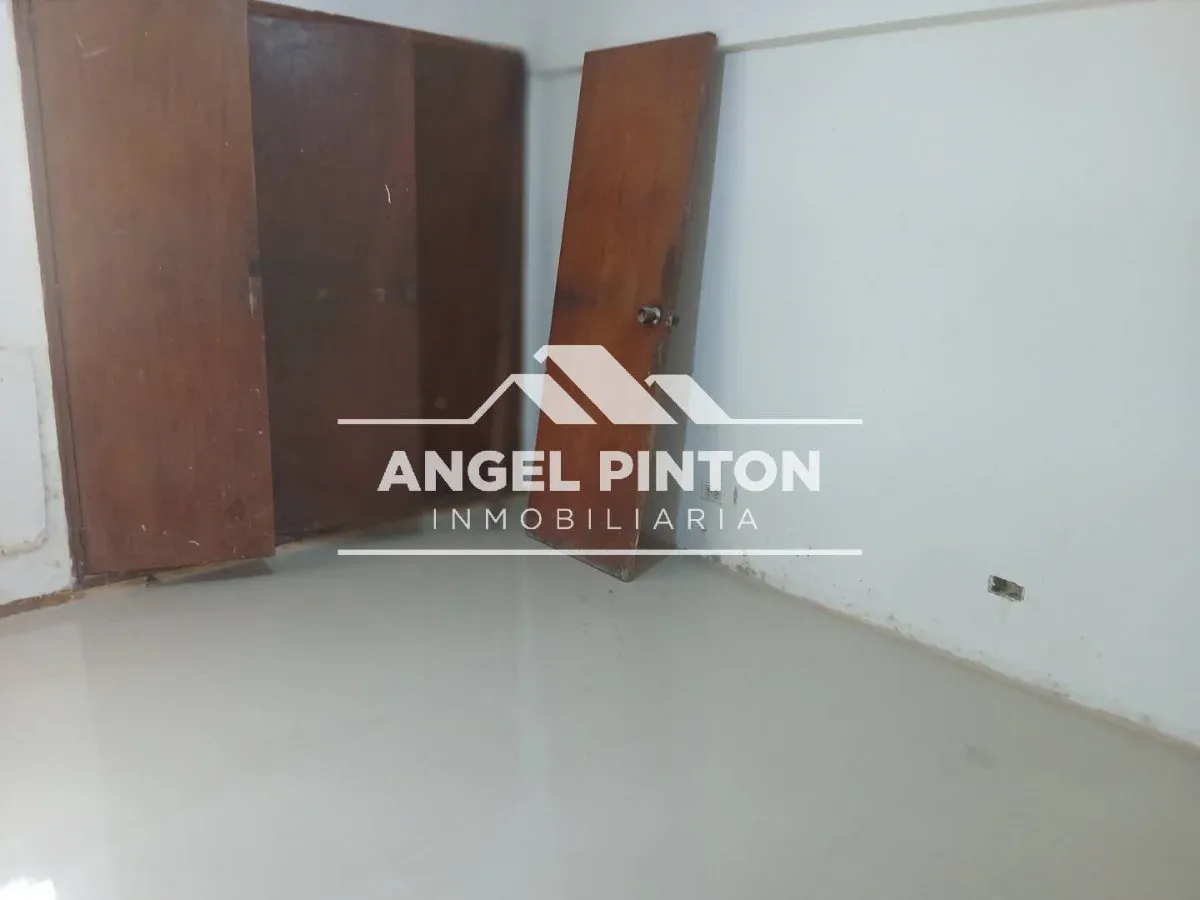 APARTAMENTO VENTA BELLAS ARTES MARACAIBO VENEZUELA API 9892 - 12