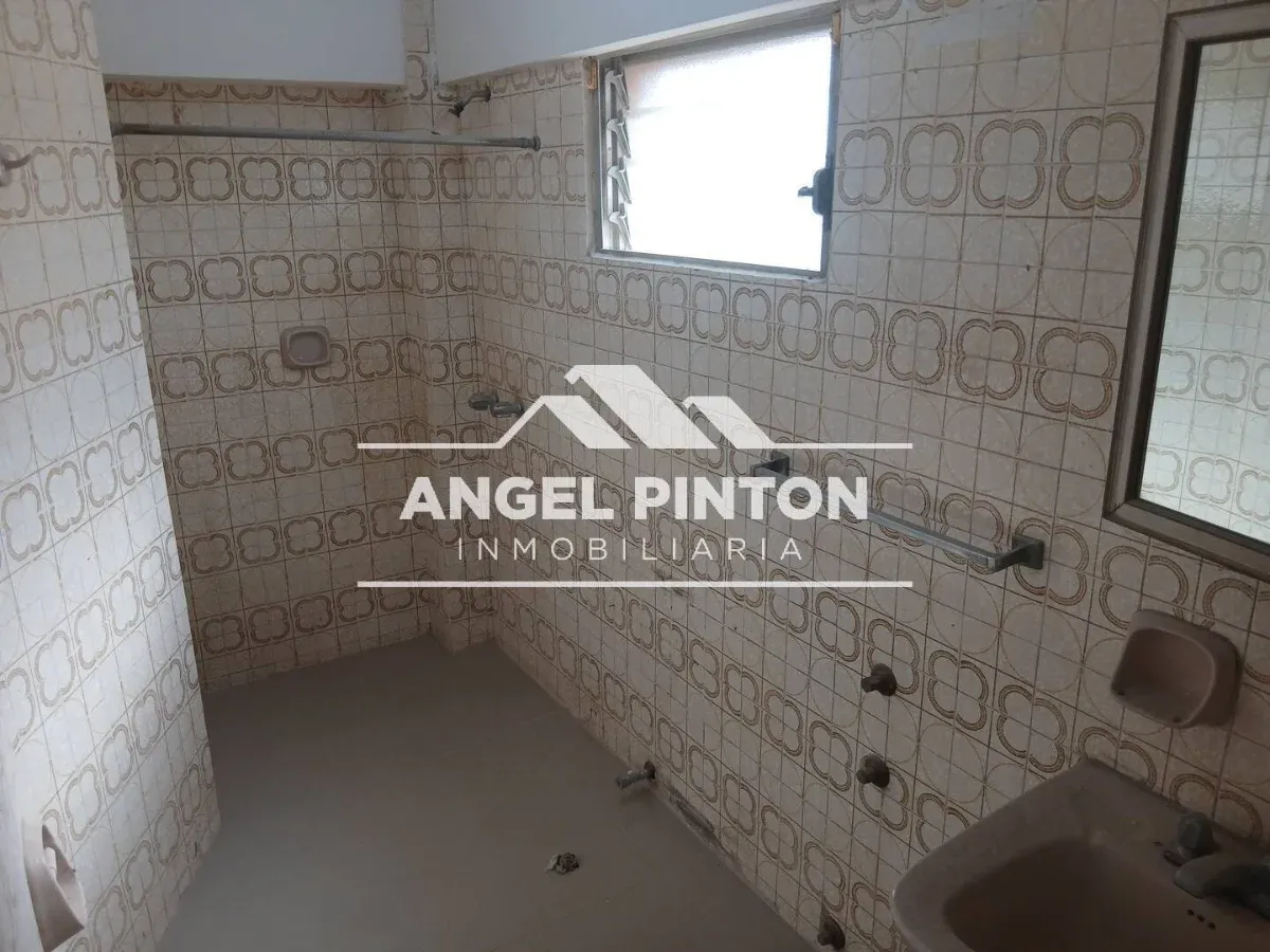 APARTAMENTO VENTA BELLAS ARTES MARACAIBO VENEZUELA API 9892 - 13