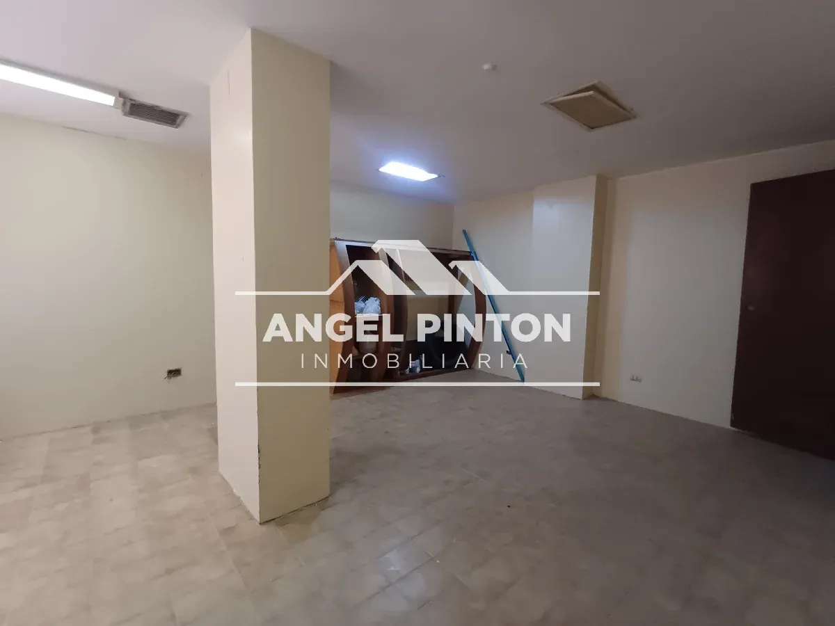 APARTAMENTO VENTA AV BELLA VISTA MARACAIBO VENEZUELA API 9907 - 3