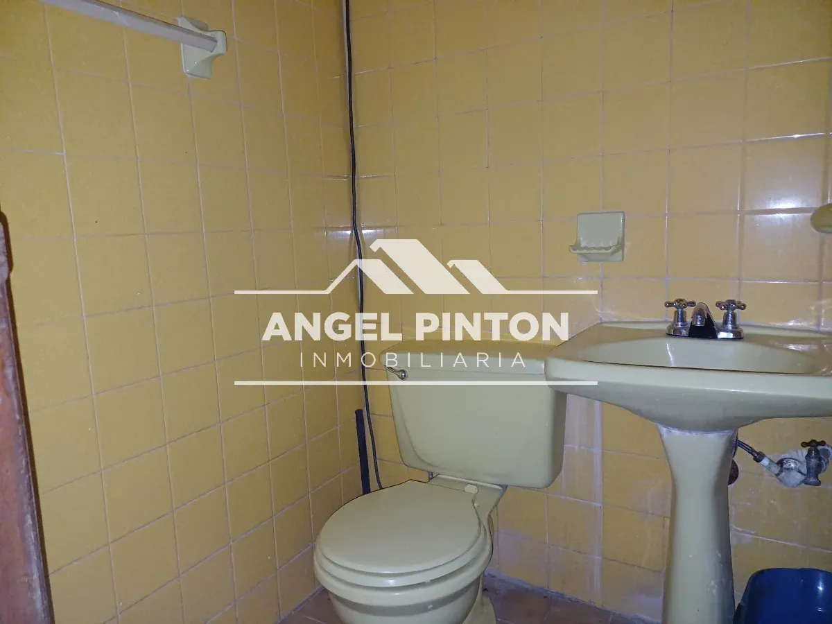 APARTAMENTO VENTA AV BELLA VISTA MARACAIBO VENEZUELA API 9907 - 6