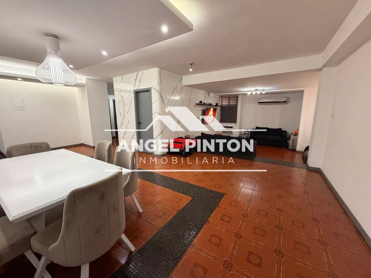 APARTAMENTO VENTA AV DELICIAS MARACAIBO VENEZUELA API 9901 - 2