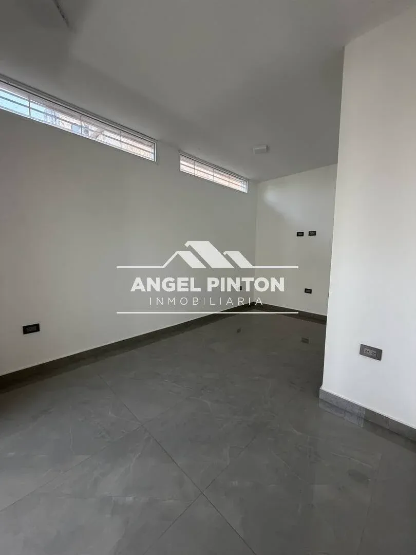 TOWNHOUSE VENTA LA COROMOTO SAN FRANCISCO VENEZUELA API 9952 - 12