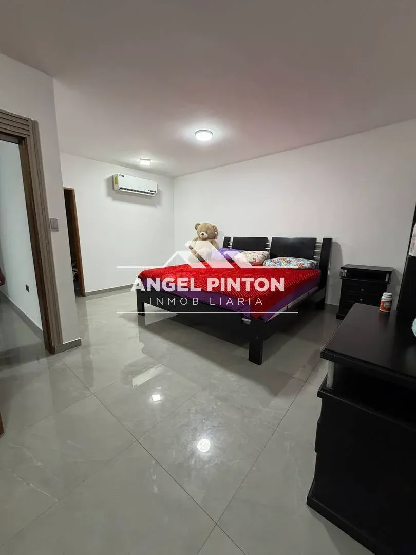 APARTAMENTO VENTA LA LAGO MARACAIBO VENEZUELA API 9954 - 5