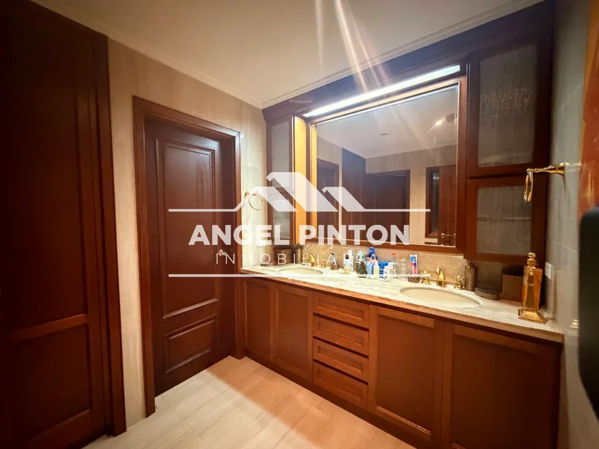 APARTAMENTO VENTA LA LAGO MARACAIBO VENEZUELA API 9954 - 14