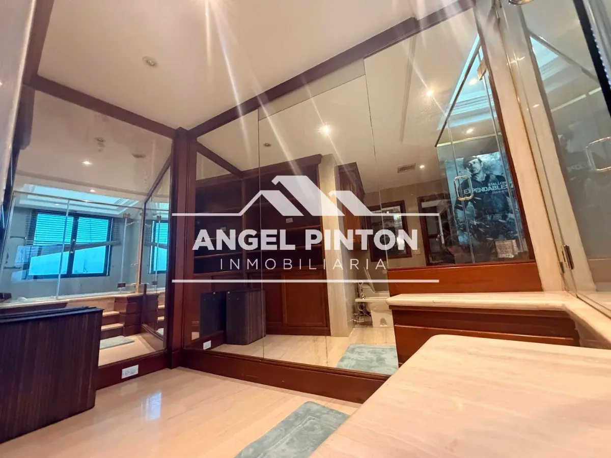 APARTAMENTO VENTA LA LAGO MARACAIBO VENEZUELA API 9954 - 16