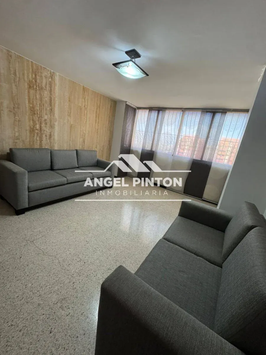 APARTAMENTO ALQUILER AV. LAS DELICIAS MARACAIBO VENEZUELA API 9956 - 2