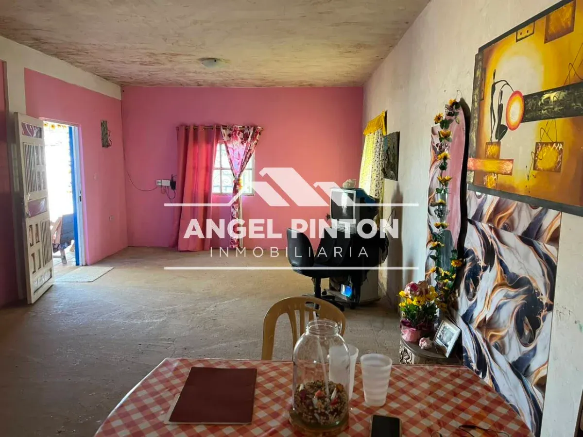 CASA VENTA LOS ALTOS VÍA LOS BUCARES MARACAIBO VENEZUELA API 9964 API 9964 - 5