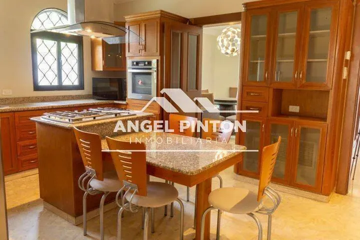 VILLA CERRADA VENTA INDIO MARA MARACAIBO VENEZUELA API 10011 - 2