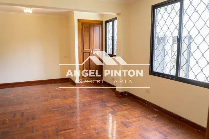 VILLA CERRADA VENTA INDIO MARA MARACAIBO VENEZUELA API 10011 - 24