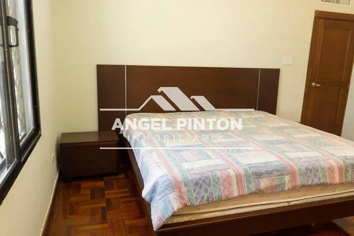 VILLA CERRADA VENTA INDIO MARA MARACAIBO VENEZUELA API 10011 - 35
