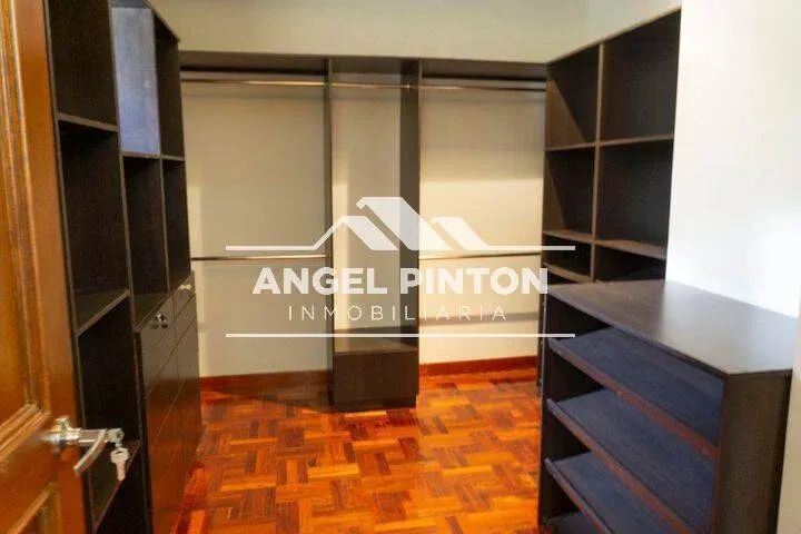 VILLA CERRADA VENTA INDIO MARA MARACAIBO VENEZUELA API 10011 - 36
