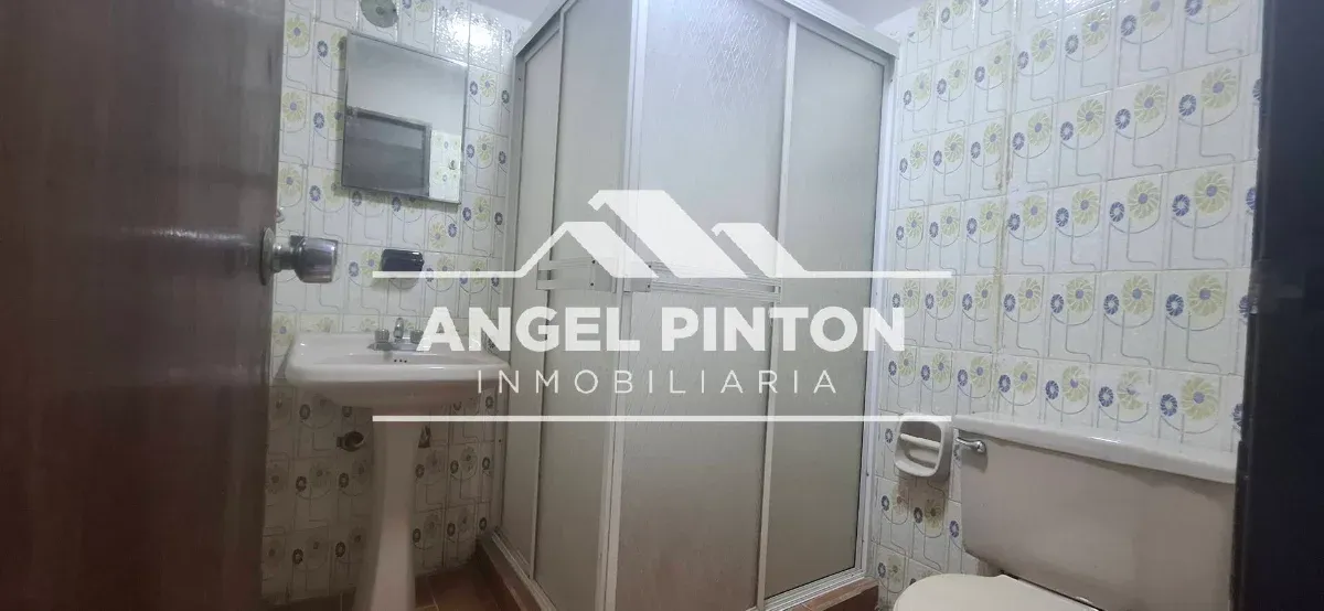 APARTAMENTO ALQUILER CIRCUNVALACION 2 MARACAIBO VENEZUELA API 10065 - 5
