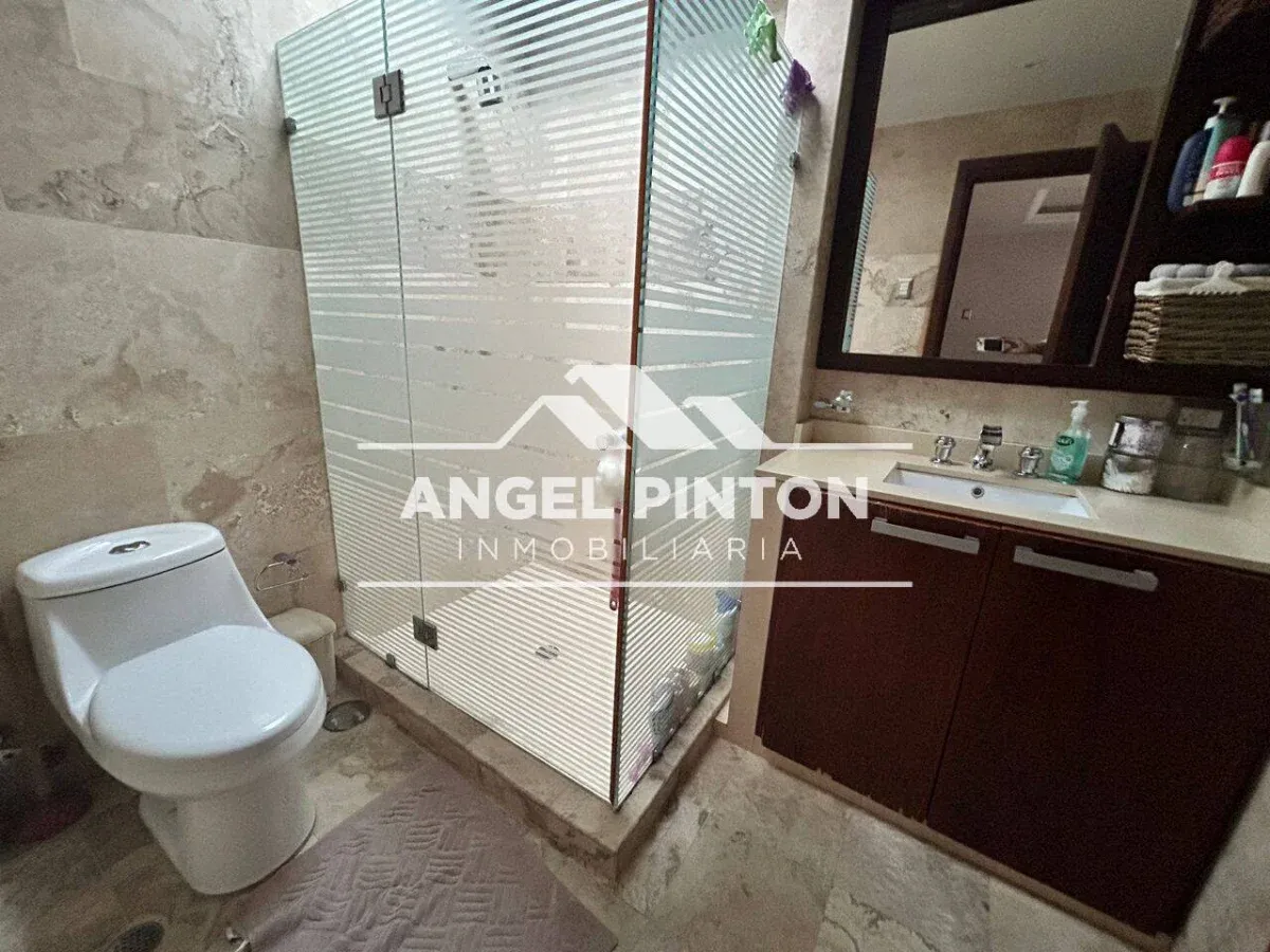 TOWNHOUSE VENTA MILAGRO NORTE MARACAIBO VENEZUELA API 10056 - 5
