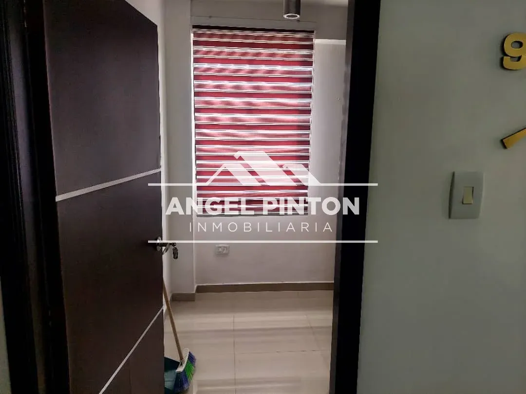 APARTAMENTO VENTA RESD. PACTUM, MARACAIBO VENEZUELA API 10050 - 12