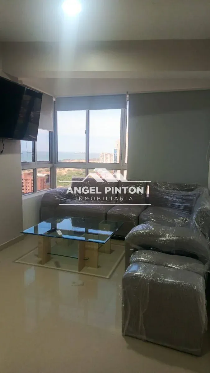 APARTAMENTO ALQUILER AV. EL MILAGRO MARACAIBO VENEZUELA API 10049 - 2