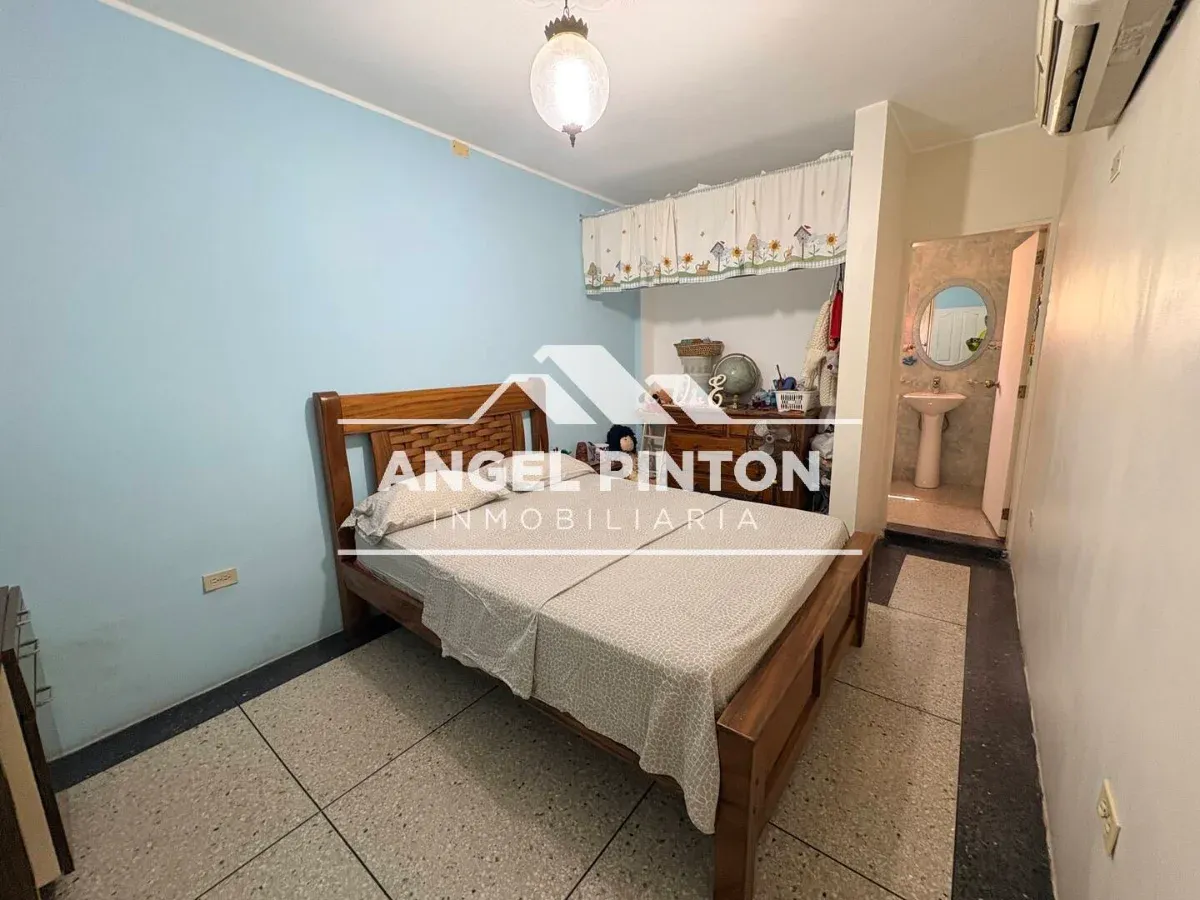 TOWNHOUSE VENTA LA COROMOTO SAN FRANCISCO VENEZUELA API 10048 - 9