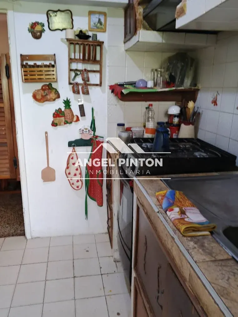 APARTAMENTO VENTA LA TRINIDAD MARACAIBO VENEZUELA API 10082 - 13