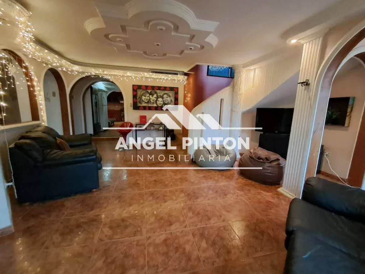 CASA VENTA SANTA FE III MARACAIBO VENEZUELA API 10122 - 11