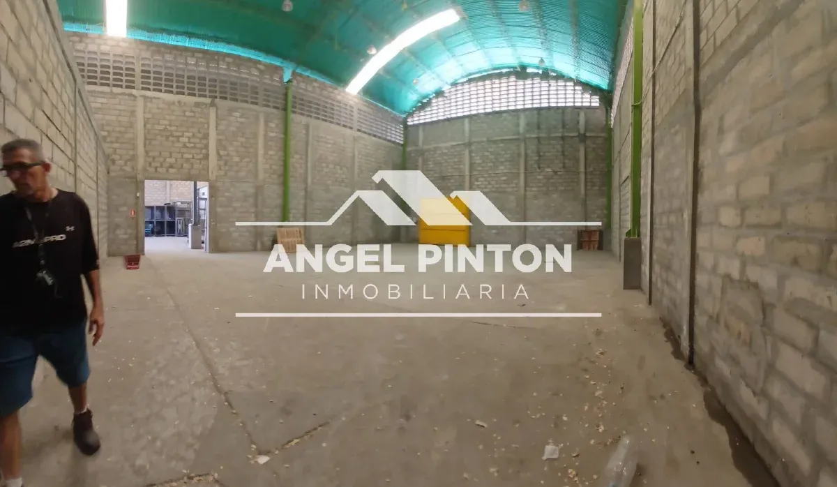 GALPÓN Y OFICINAS ALQUILER AV BELLA VISTA MARACAIBO VENEZUELA API 10231 - 2