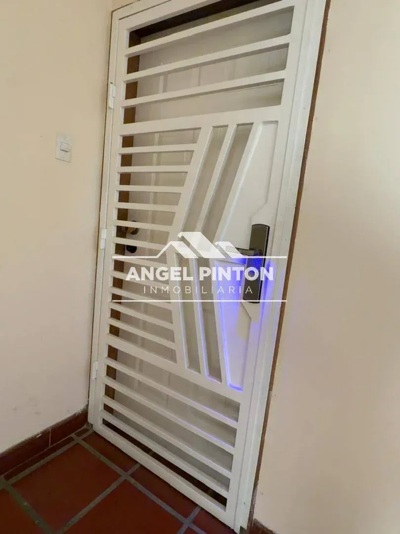 APARTAMENTO VENTA AV EL MILAGRO MARACAIBO VENEZUELA API 10228 - 3