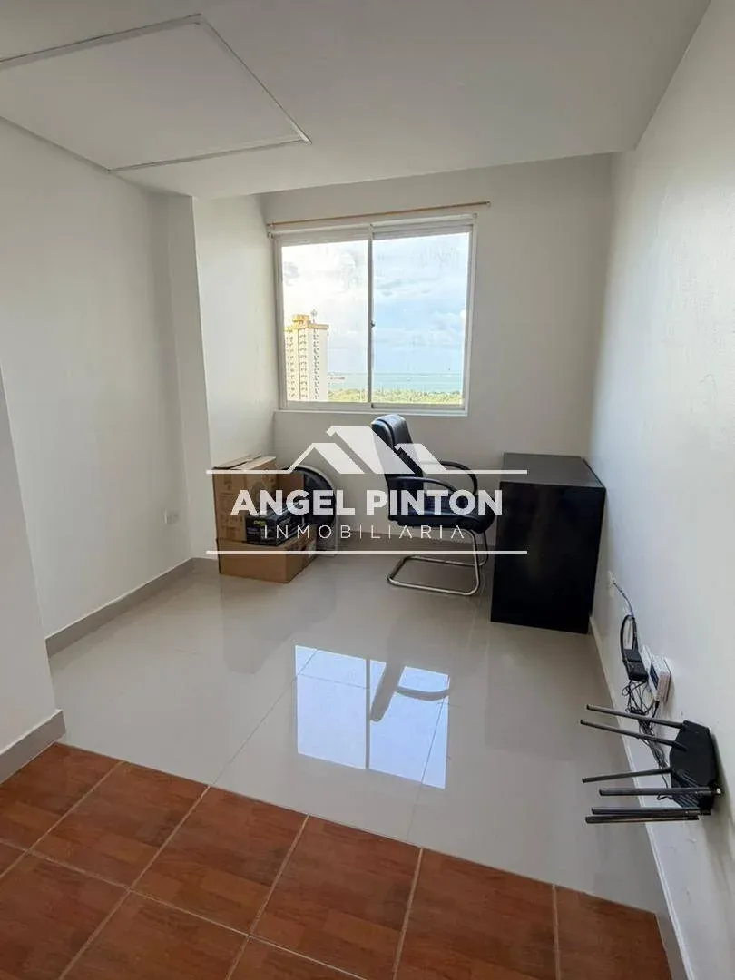 APARTAMENTO VENTA AV EL MILAGRO MARACAIBO VENEZUELA API 10228 - 4