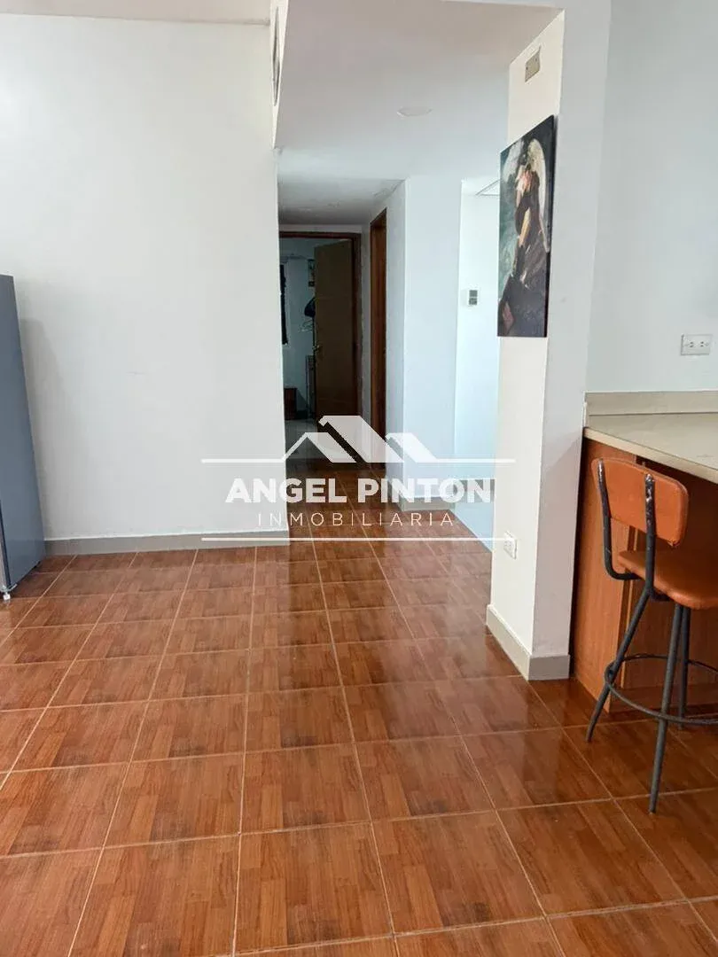 APARTAMENTO VENTA AV EL MILAGRO MARACAIBO VENEZUELA API 10228 - 5