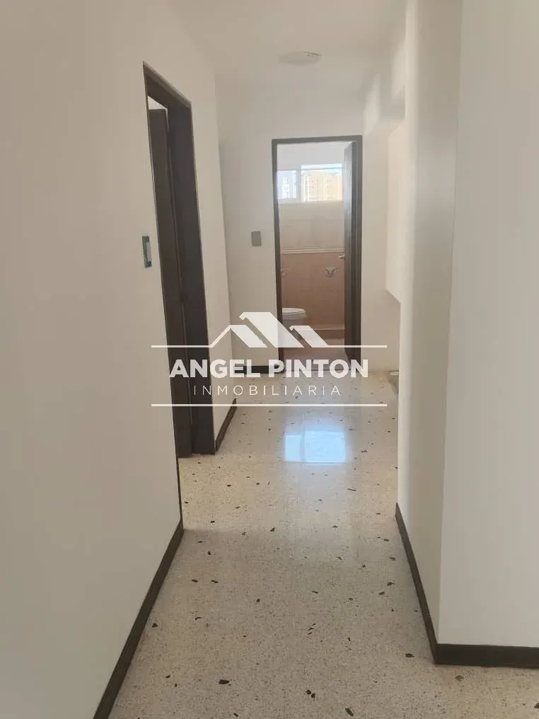 APARTAMENTO VENTA TIERRA NEGRA MARACAIBO VENEZUELA API 10238 - 9