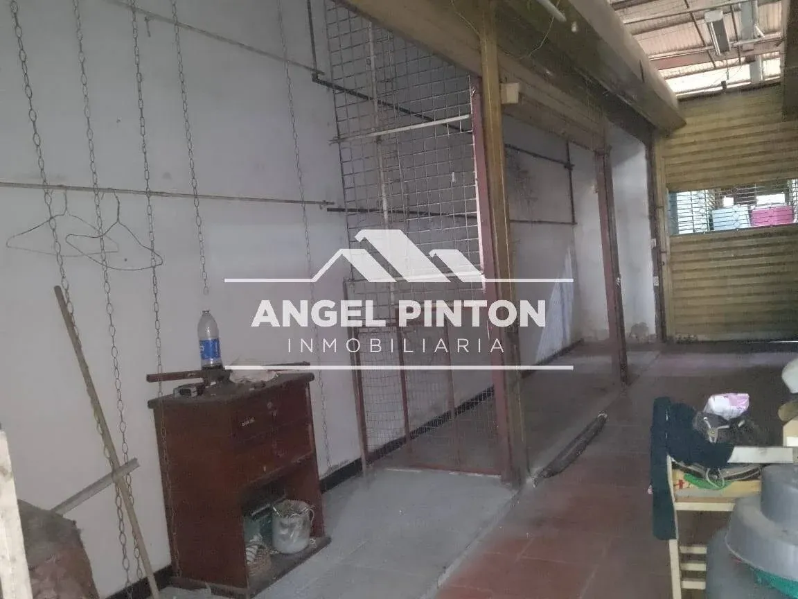 LOCAL COMERCIAL VENTA LAS PLAYITAS MARACAIBO VENEZUELA API 10175 - 5