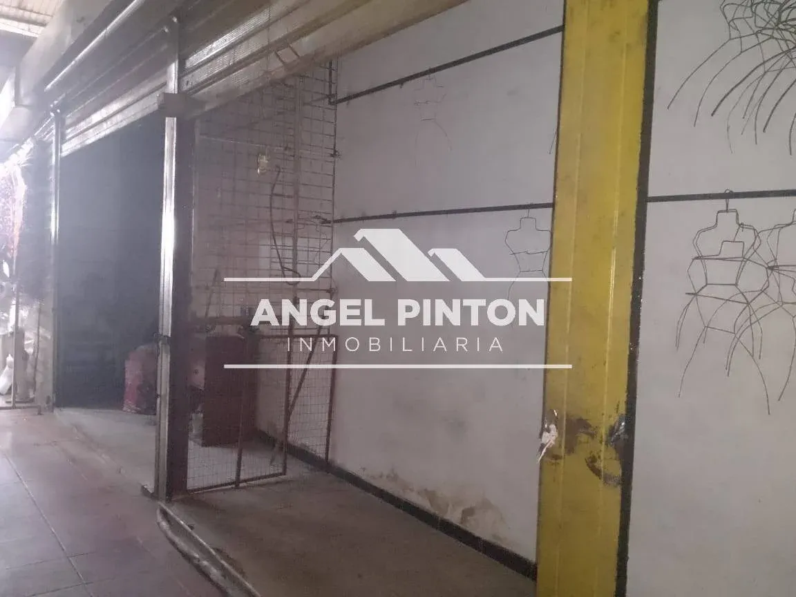 LOCAL COMERCIAL VENTA LAS PLAYITAS MARACAIBO VENEZUELA API 10175 - 6