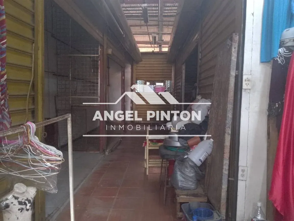 LOCAL COMERCIAL VENTA LAS PLAYITAS MARACAIBO VENEZUELA API 10175 - 9