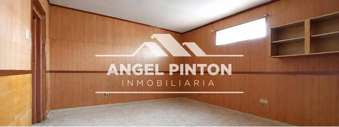 CASA COMERCIAL VENTA TIERRA NEGRA MARACAIBO VENEZUELA API 20112 - 2