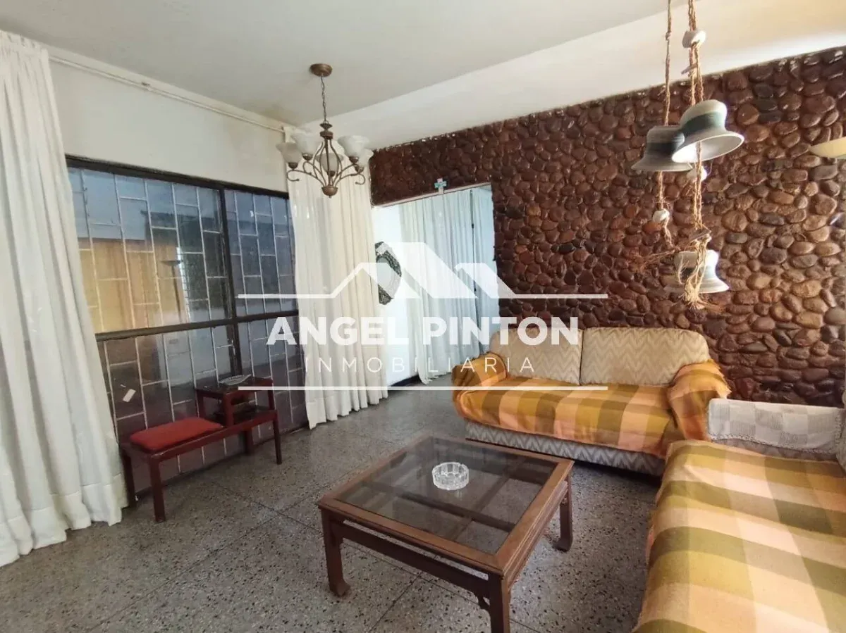 CASA COMERCIAL VENTA TIERRA NEGRA MARACAIBO VENEZUELA API 20112 - 7