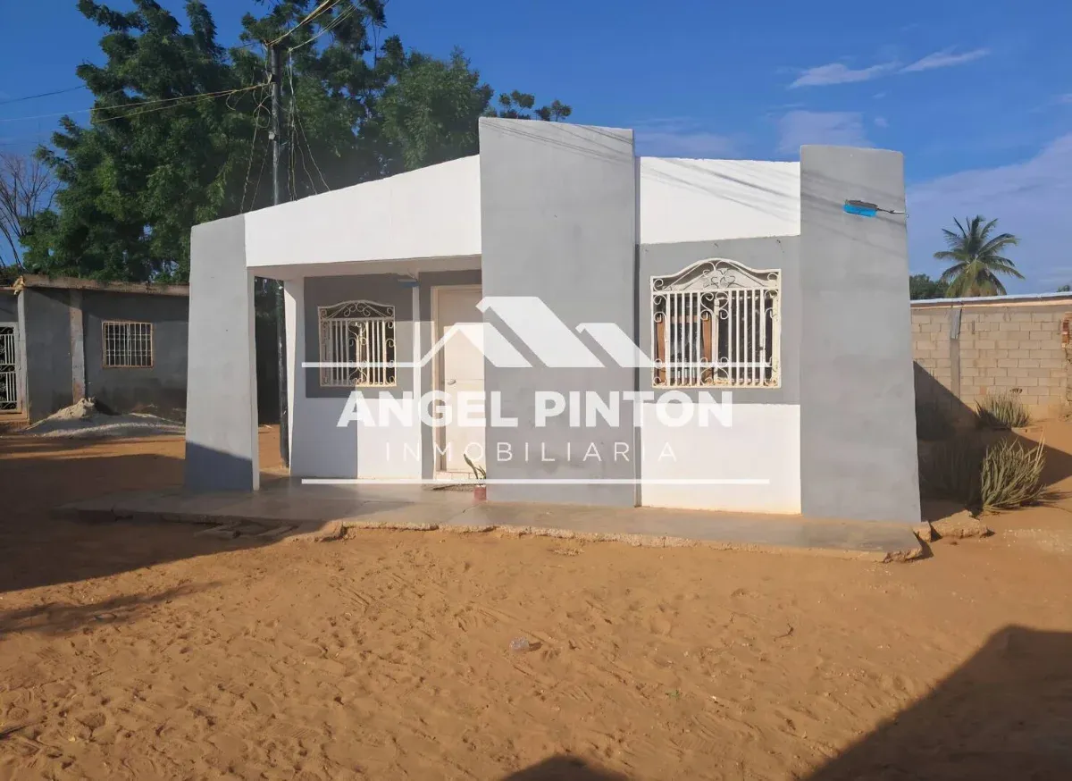 CASA EN VENTA SECTOR TEOTISTES GALLEGOS II api10318