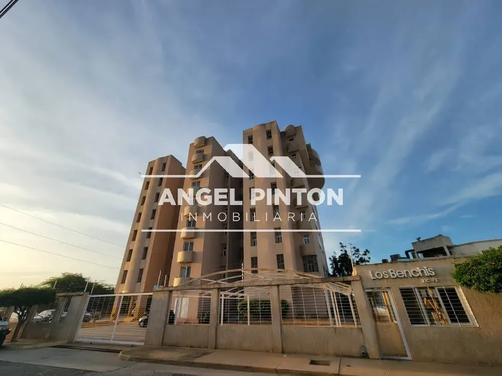 APARTAMENTO VENTA EDIF LOS BENCHIS MARACAIBO VENEZUELA API 10344 - 2