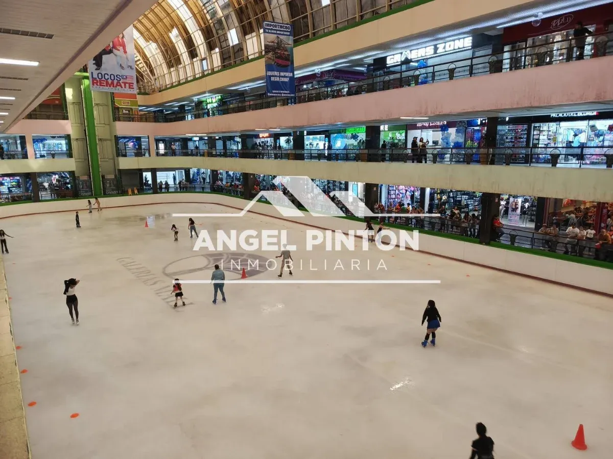 LOCAL COMERCIAL ALQUILER AV. LA LIMPIA MARACAIBO VENEZUELA API 10332 - 8