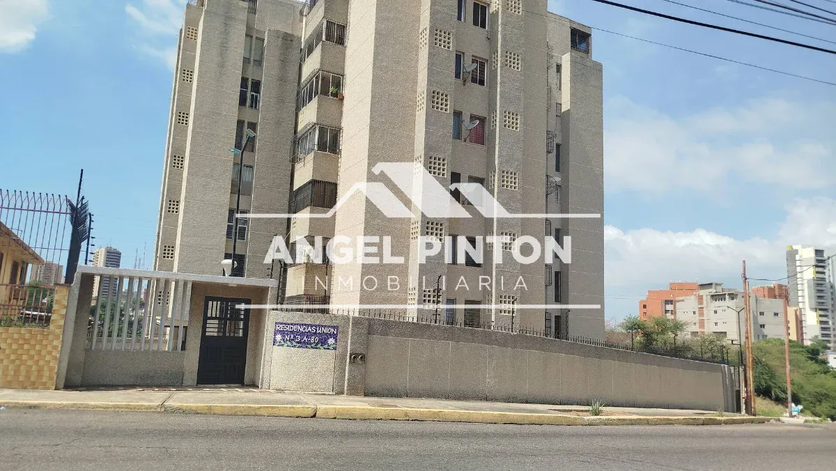 APARTAMENTO VENTA VALLE FRIO, MARACAIBO VENEZUELA API 10369 - 2