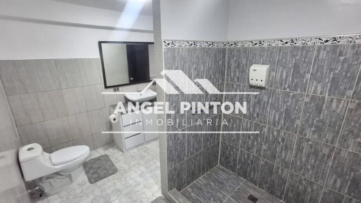 APARTAMENTO ALQUILER AV EL MILAGRO MARACAIBO VENEZUELA API 10381 - 8