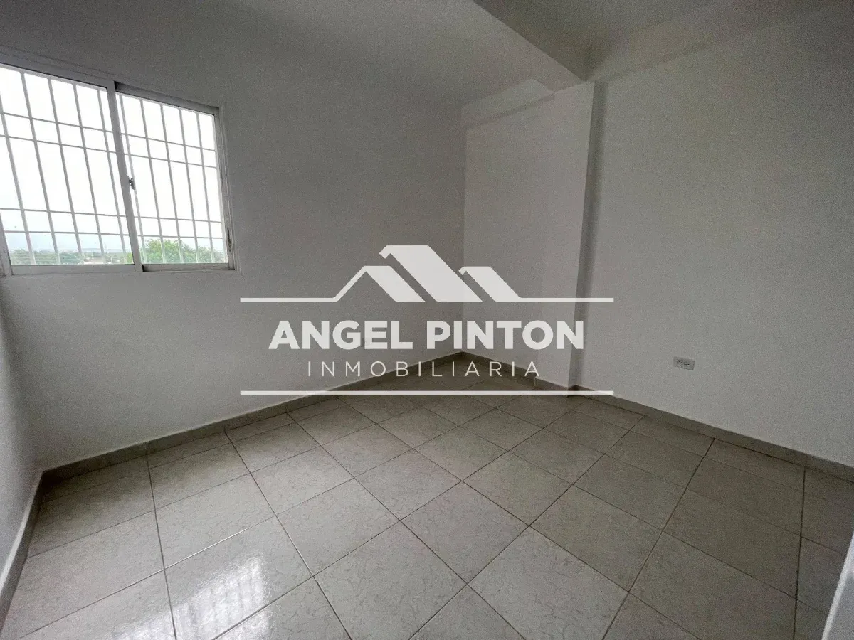 APARTAMENTO ALQUILER 18 DE OCTUBRE MARACAIBO VENEZUELA API 10399 - 2