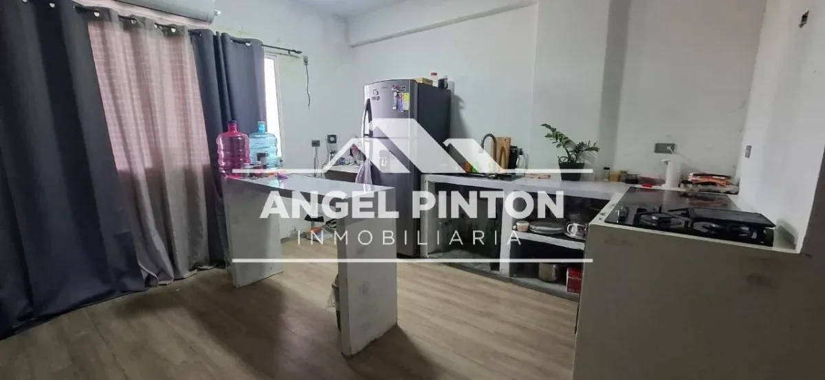 APARTAMENTO VENTA CR LOS ESTANQUES MARACAIBO VENEZUELA API 10460 - 4