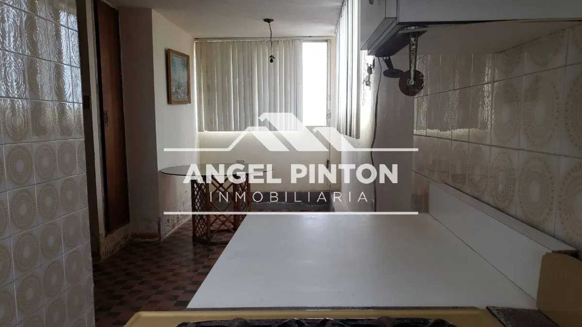 APARTAMENTO VENTA AV 5 DE JULIO MARACAIBO VENEZUELA API 10448 - 5