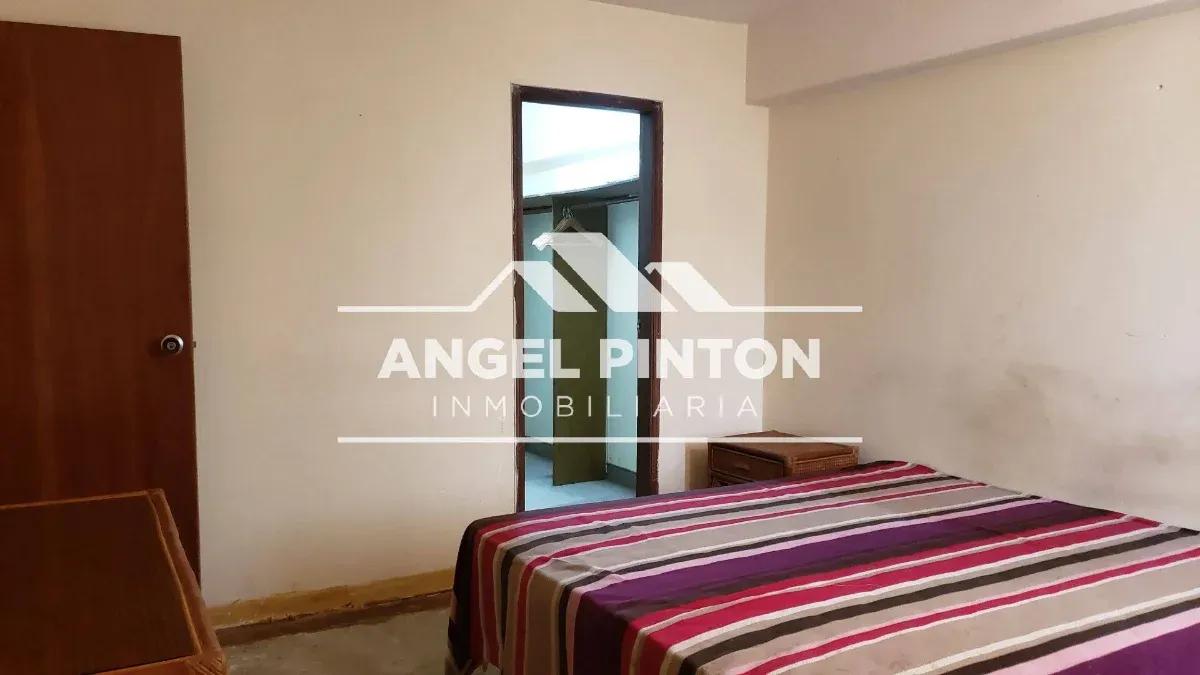 APARTAMENTO VENTA AV 5 DE JULIO MARACAIBO VENEZUELA API 10448 - 10