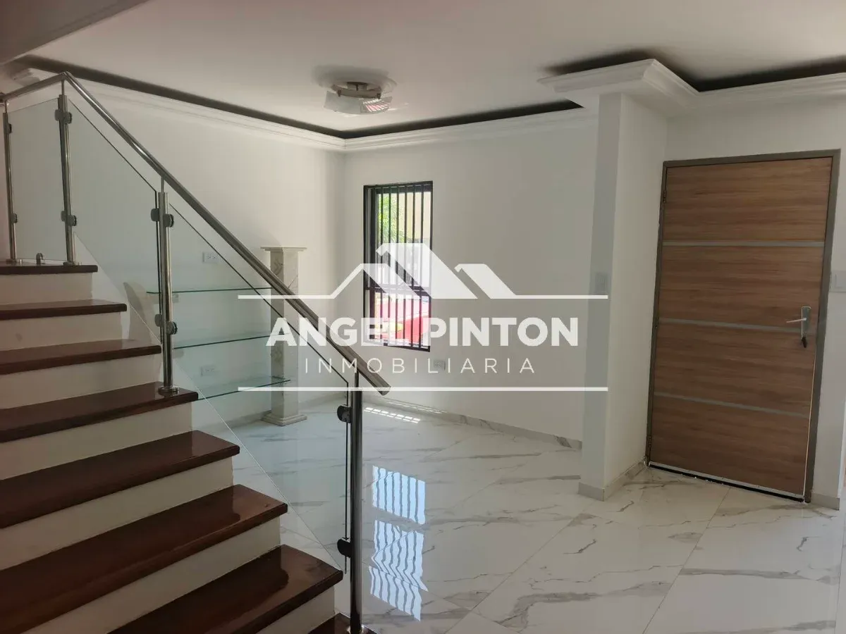 CASA VENTA URB HATO VERDE MARACAIBO VENEZUELA API 9863 - 3