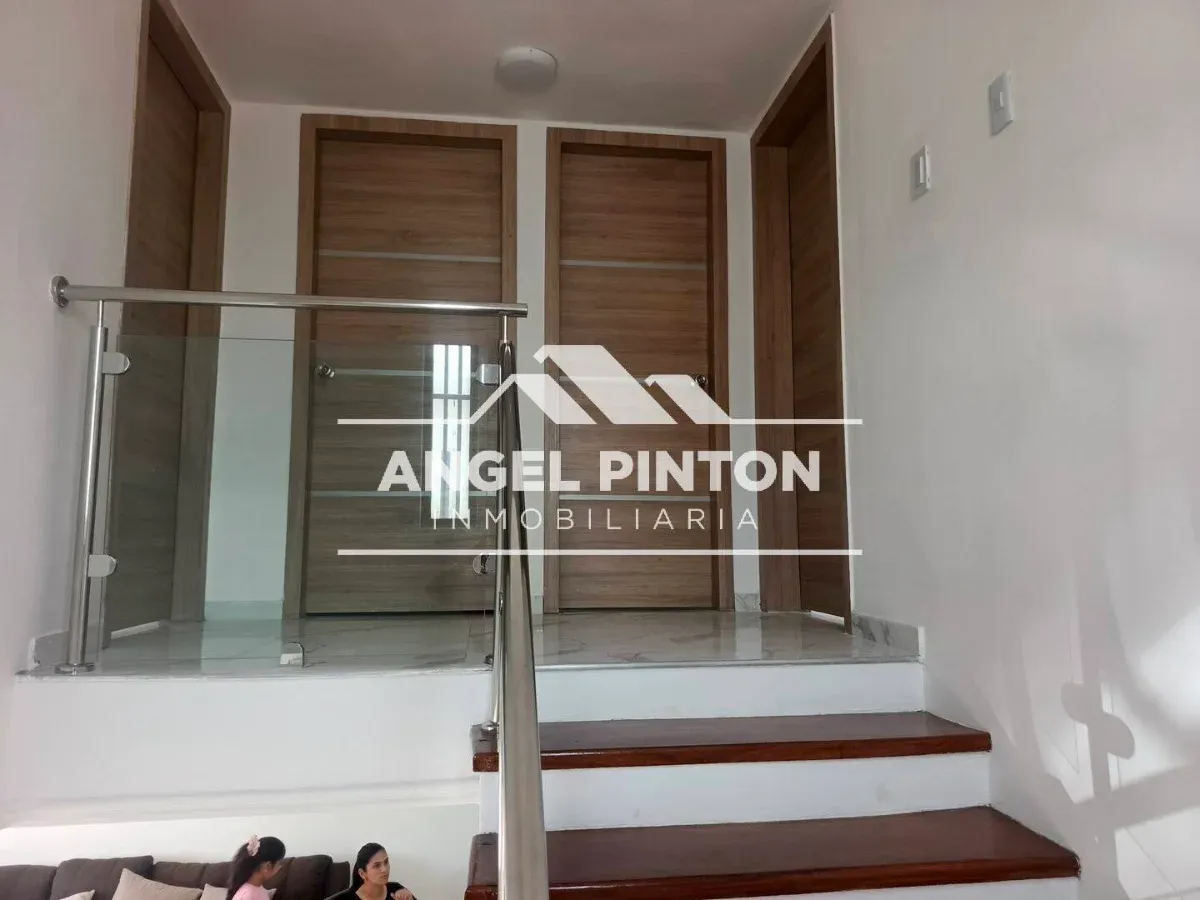 CASA VENTA URB HATO VERDE MARACAIBO VENEZUELA API 9863 - 7