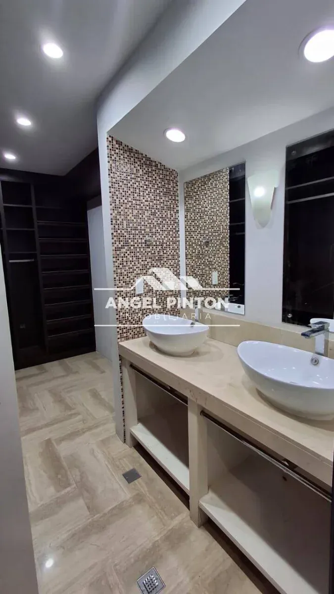 APARTAMENTO VENTA TIERRA NEGRA MARACAIBO VENEZUELA API 10470 - 11