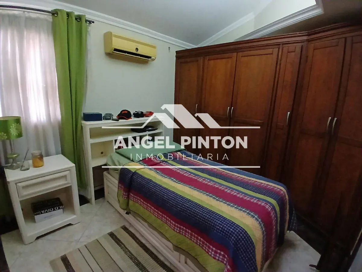 CONJUNTO CERRADO VENTA CASA CANTA CLARO MARACAIBO VENEZUELA API 10467 - 4