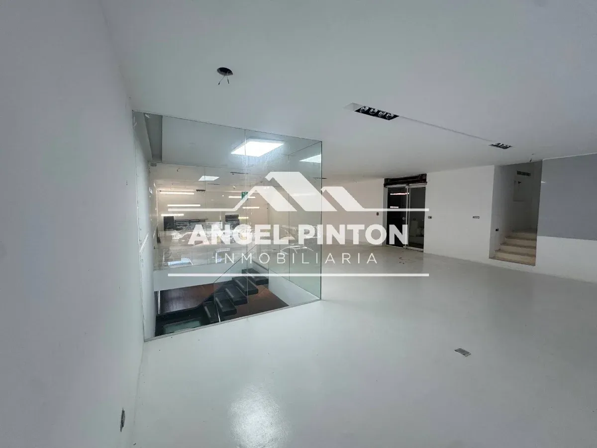 ALQUILER LOCAL COMERCIAL Y CONCESIONARIO SECTOR LA LAGO MARACIBO ZULIA API 10473 - 7