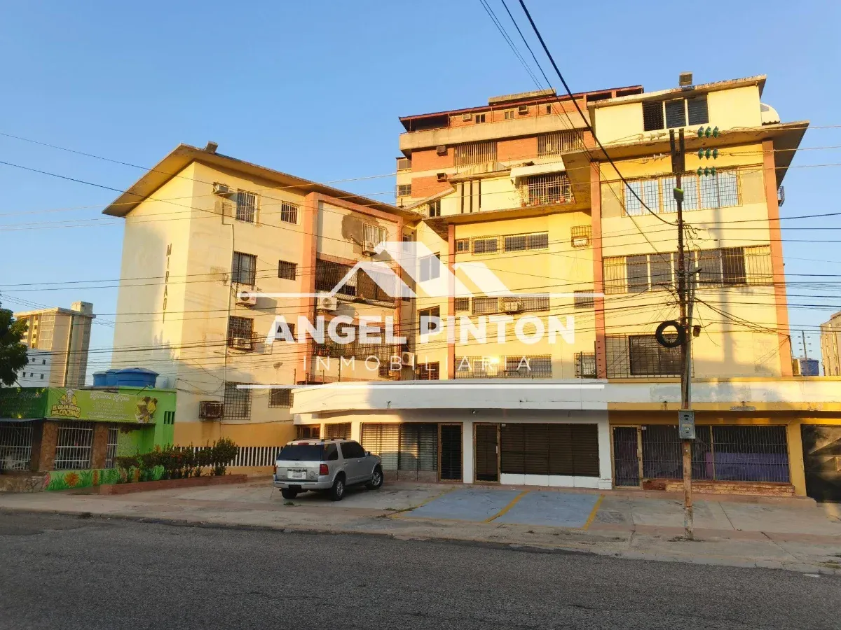 APARTAMENTO VENTA TIERRA NEGRA MARACAIBO VENEZUELA API 10466 - 2