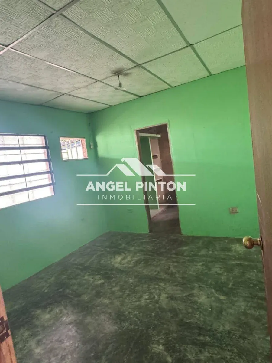 CASA VENTA EN ZONA OESTE, MARACAIBO API 10475 - 4